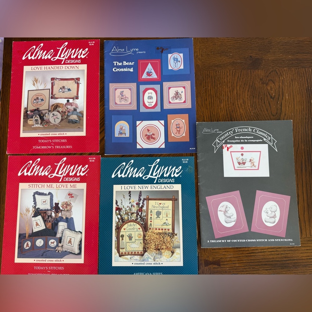 Alma Lynne Designs lot of 5 Booklets Counted‎ Cross Stitch Bears Folk Country